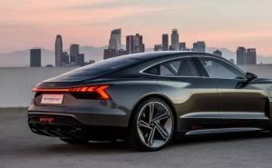 轿车奥迪RS e-tron GT图片 第2张