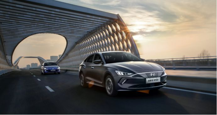 轿车菲斯塔 纯电动图片 第7张