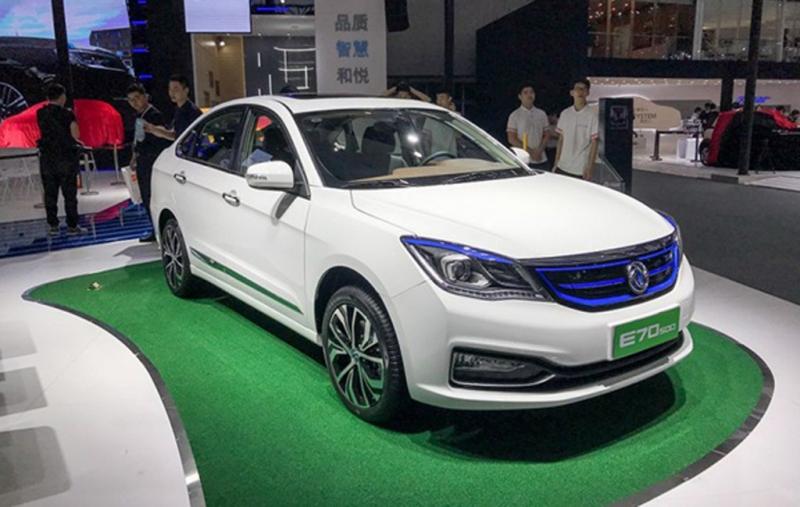 轿车风神E70图片 第4张