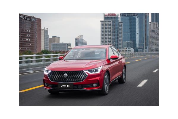 轿车宝骏RC-6图片 第8张