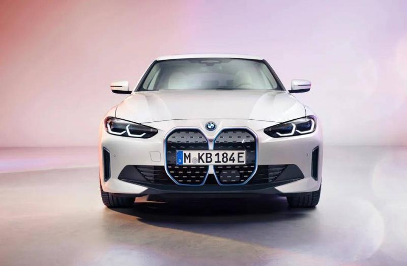 轿车宝马i4图片 第1张