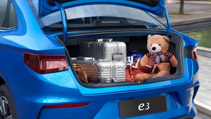 轿车比亚迪e3图片 第1张