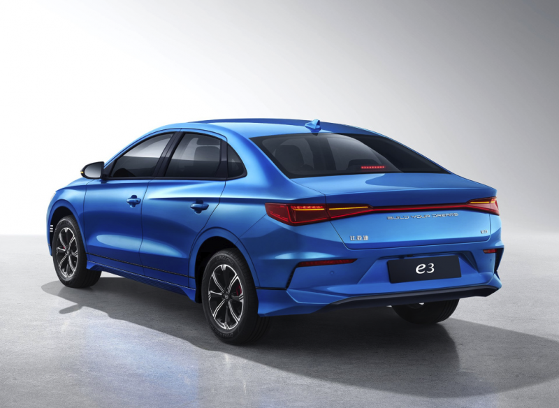 轿车比亚迪e3图片 第4张