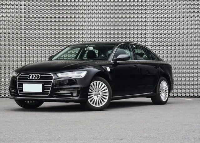 轿车奥迪A6L 插电混动图片 第1张