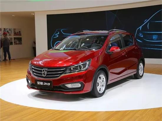 轿车宝骏310图片 第2张