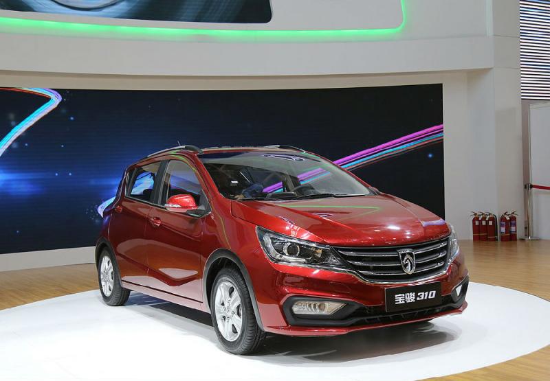 轿车宝骏310图片 第13张