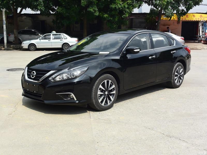 轿车天籁图片 第1张