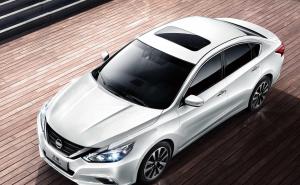 轿车天籁图片 第9张