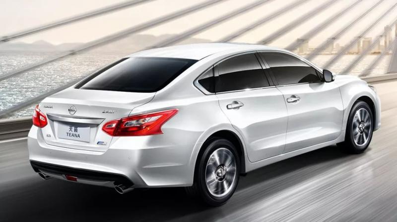 轿车天籁图片 第8张