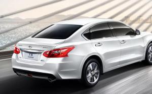 轿车天籁图片 第8张