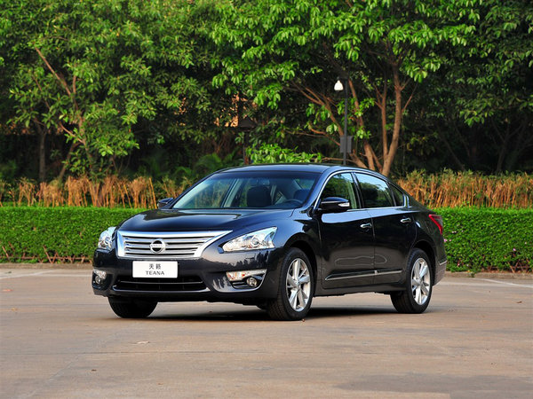 轿车天籁图片 第11张