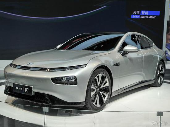 轿车小鹏汽车P7图片 第1张