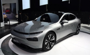 轿车小鹏汽车P7图片 第8张