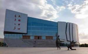 额济纳旗标志性建筑图片 第3张